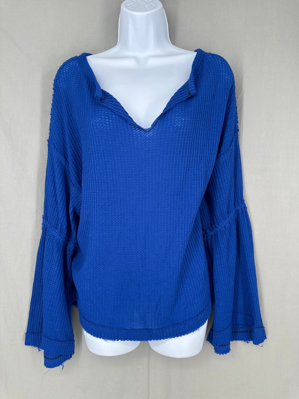 Free People Top Womens Small Blue Cozy Oversized Bell Sleeve Boho Waffle Knit